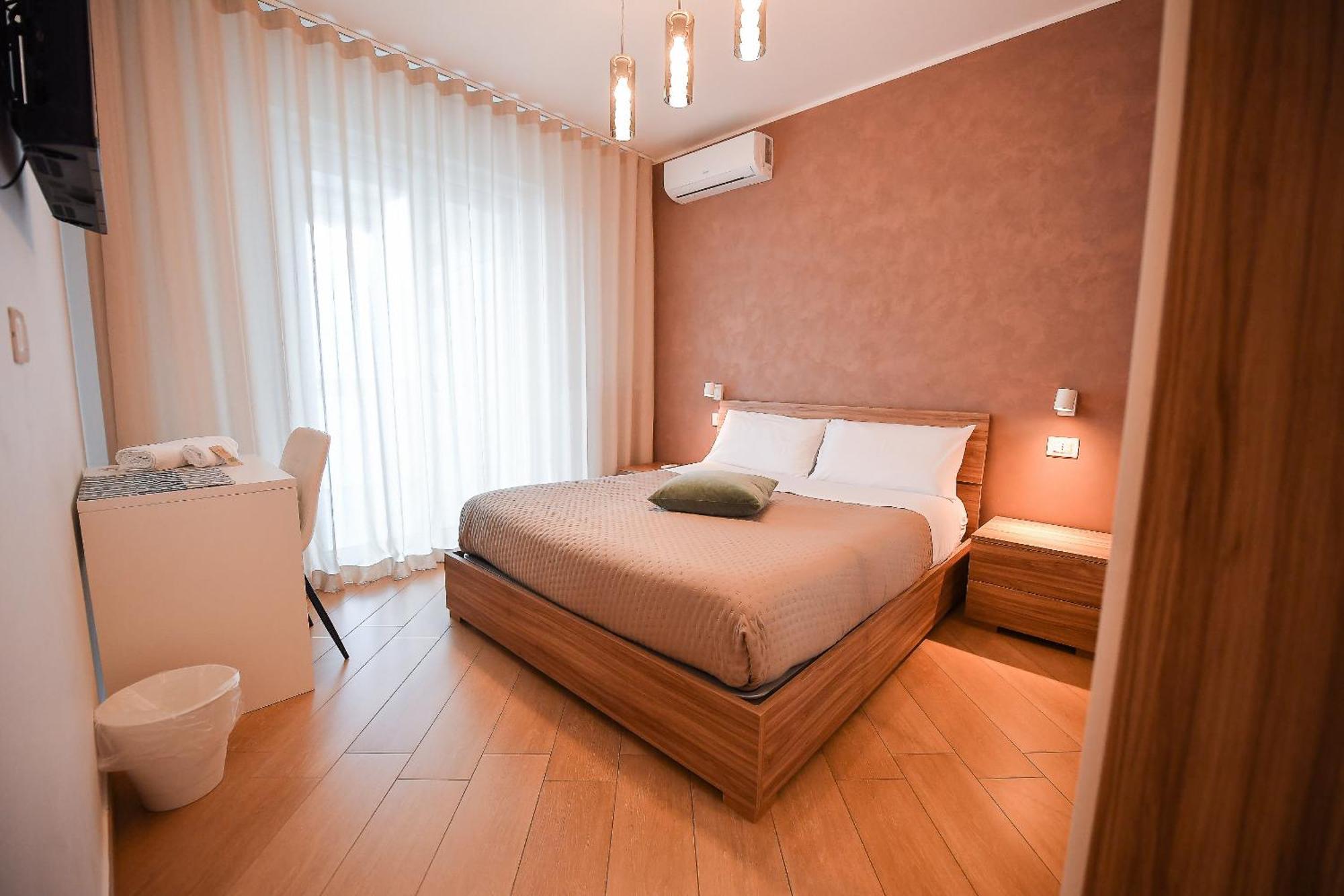 Karol Wojtyla Airport Bari Hotel Ngoại thất bức ảnh