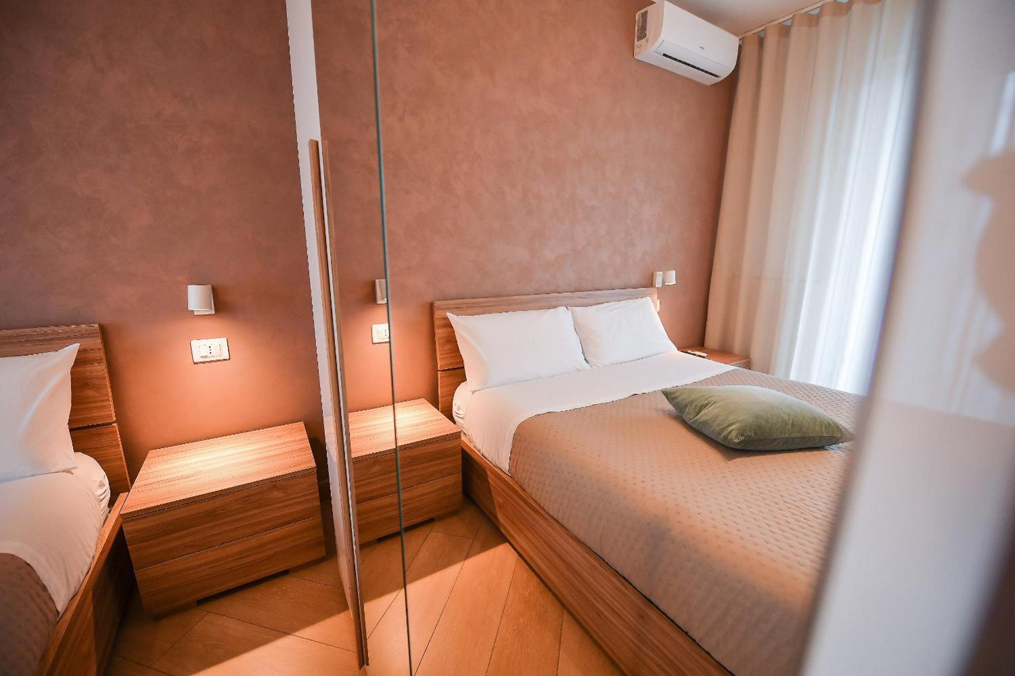 Karol Wojtyla Airport Bari Hotel Ngoại thất bức ảnh