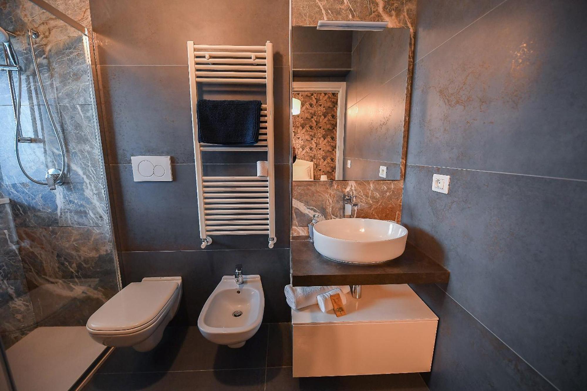 Karol Wojtyla Airport Bari Hotel Ngoại thất bức ảnh