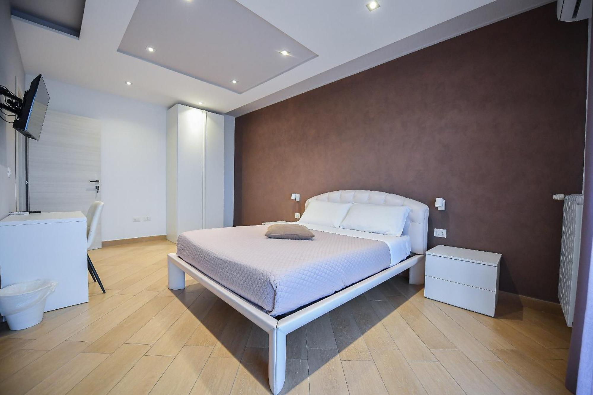 Karol Wojtyla Airport Bari Hotel Ngoại thất bức ảnh