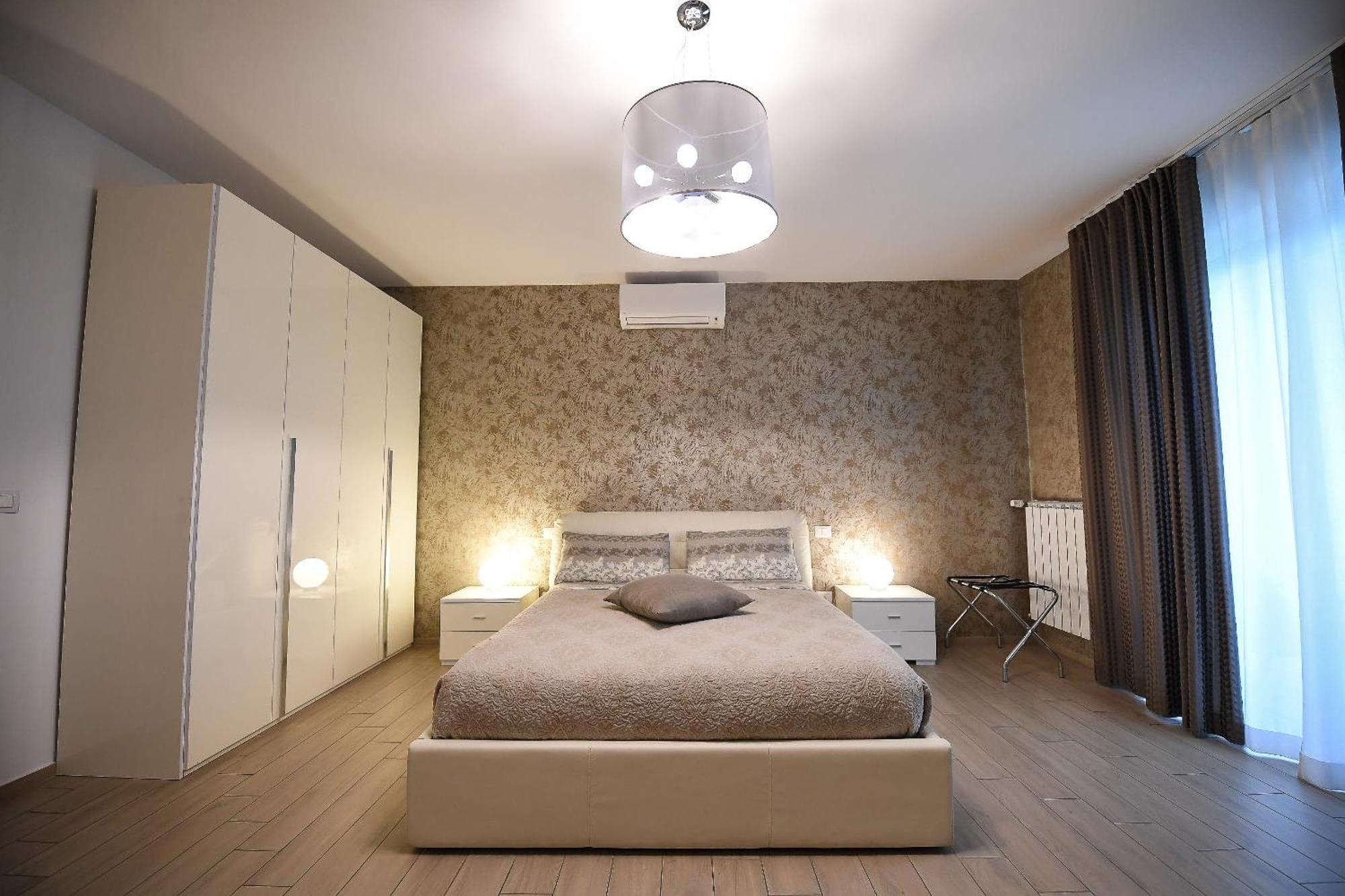 Karol Wojtyla Airport Bari Hotel Ngoại thất bức ảnh
