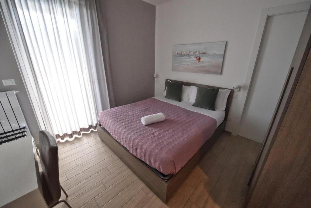 Karol Wojtyla Airport Bari Hotel Ngoại thất bức ảnh