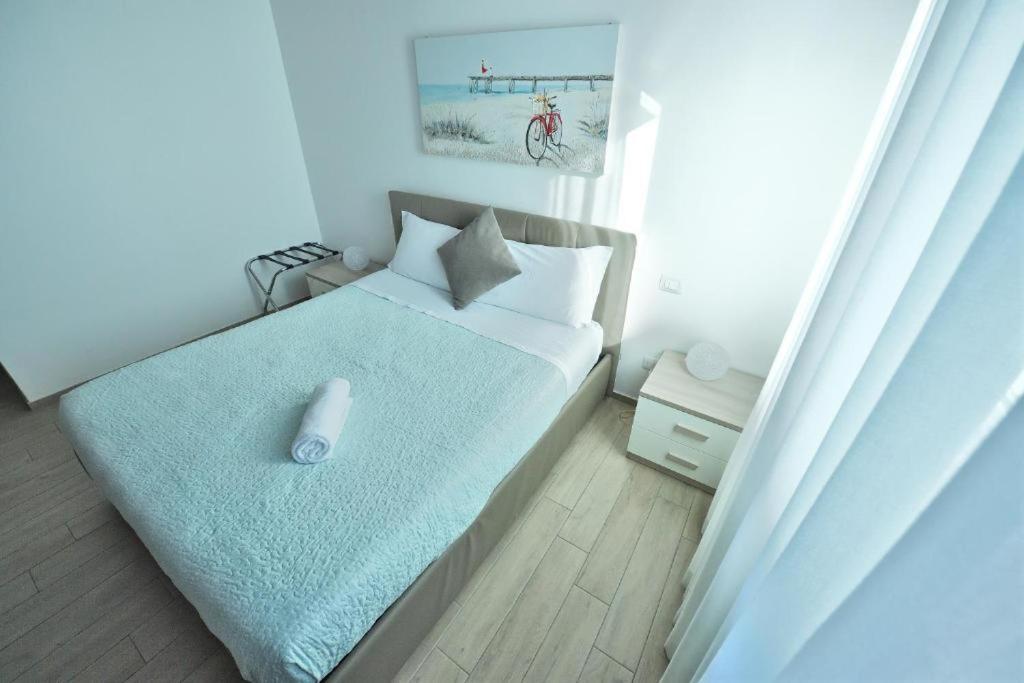 Karol Wojtyla Airport Bari Hotel Ngoại thất bức ảnh